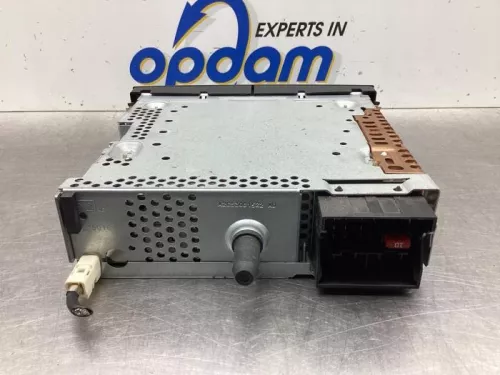 Radio-7942616 (17967680)