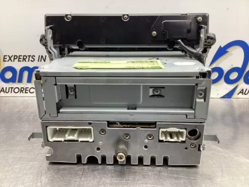 Radio-8052003 (19146539)