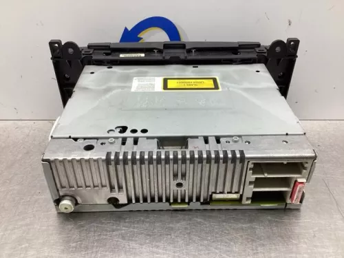 Radio-7715753 (17323058)