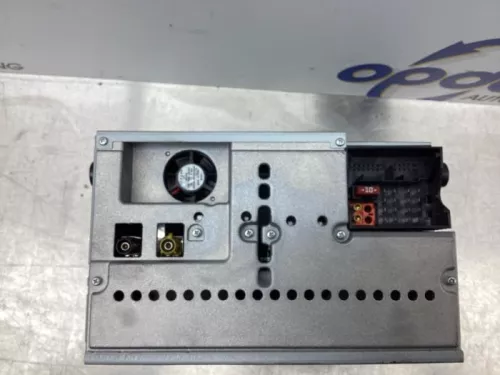 Radio-7738519 (17301945)