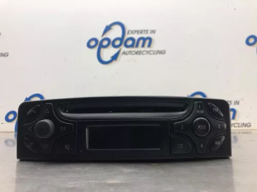 Radio-8156930