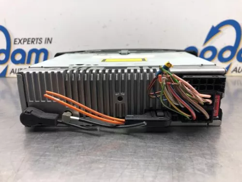 Radio-8156930 (20484341)