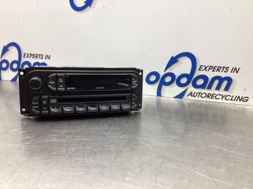 Radio-7989721 (18116569)