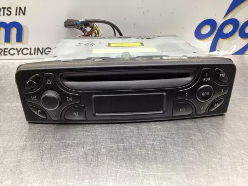 Radio-7868727 (17947434)