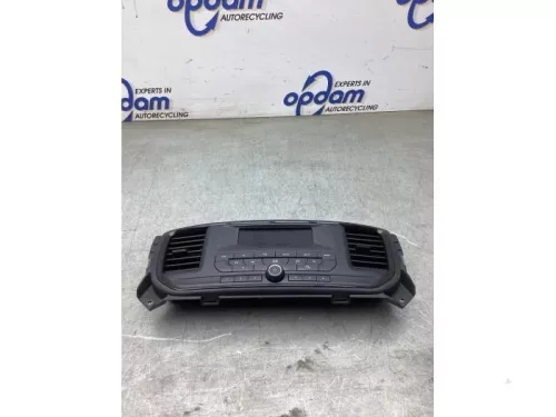 Radio-8286474