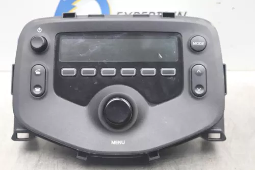Radio-7877083 (15514446)