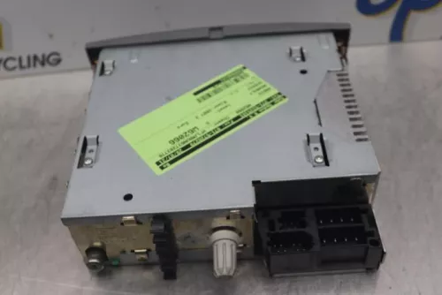 Radio-7612942 (15570680)