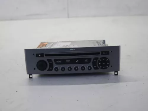 Radio-7880292 (12032034)