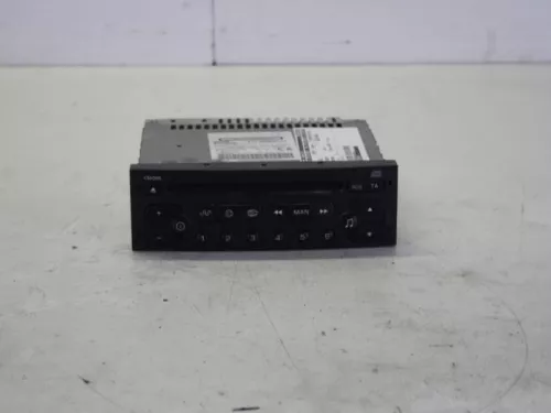 Radio-7883416 (9260418)