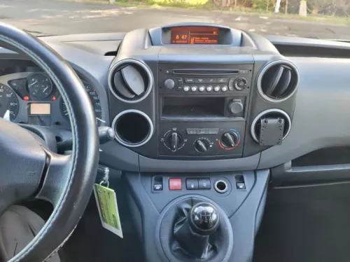 Radio CD Speler-8179213 (22551893)