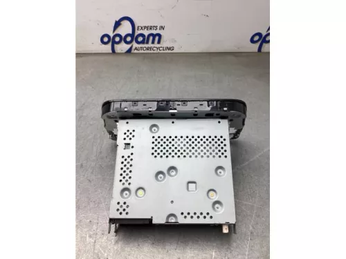 Radio CD Speler-8277451 (22343941)
