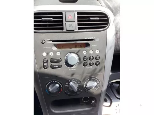 Radio CD Speler-8202986 (21054093)