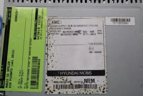 Radio CD Speler-6935698 (16779504)