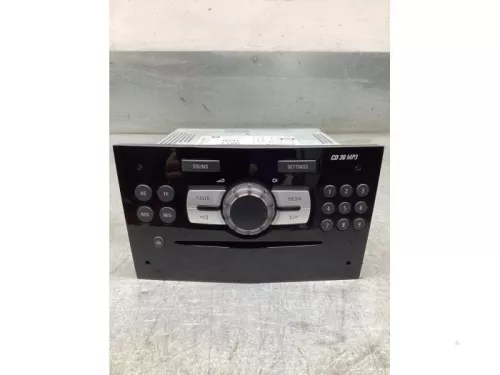 Radio CD Speler-8138464 (20747500)