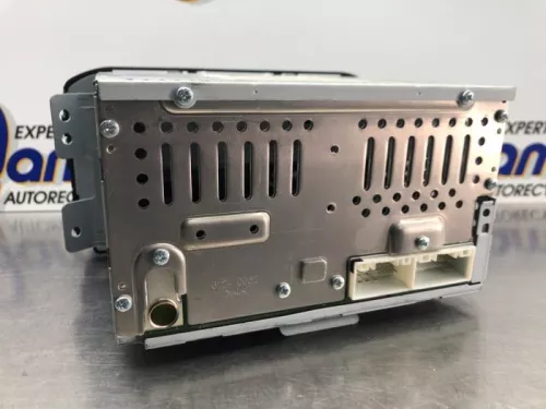 Radio CD Speler-8200579 (20901462)