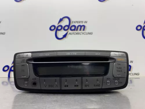 Radio CD Speler-8275668 (21876203)