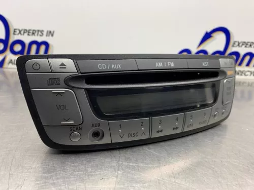 Radio CD Speler-8275668 (21876203)