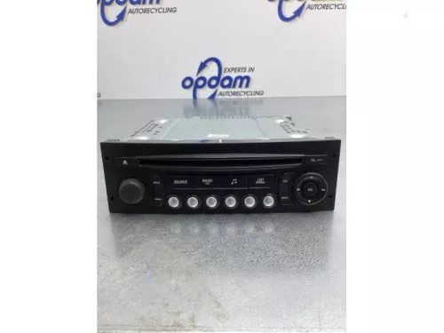 Radio CD Speler-7713281 (16937127)