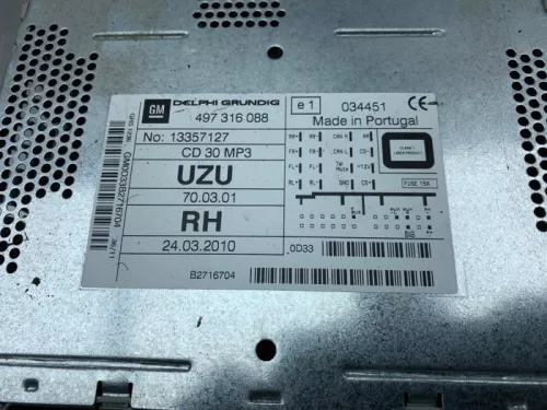 Radio CD Speler-8238831 (21556612)
