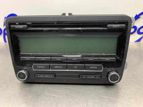 Radio CD Speler-8204388 (21121178)