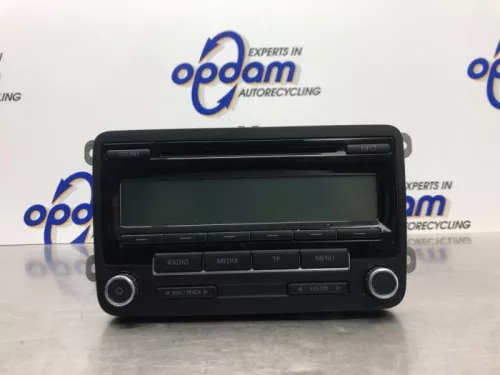 Radio CD Speler-8206707 (20969586)
