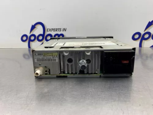 Radio CD Speler-8250757 (21706435)