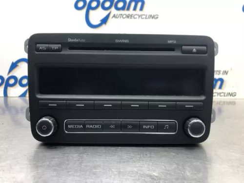 Radio CD Speler-8115766 (19725789)