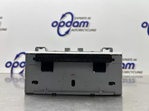 Radio CD Speler-8284183 (22059668)