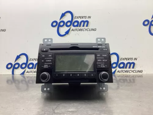 Radio CD Speler-8064167 (19252567)
