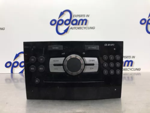 Radio CD Speler-8184789 (20940744)