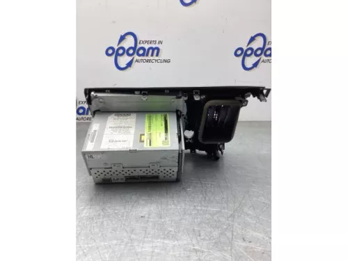 Radio CD Speler-8186930 (22574707)