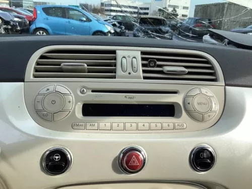 Radio CD Speler-8296152 (22491440)
