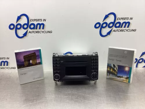Radio CD Speler-7985633 (18080378)