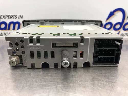 Radio CD Speler-8168258 (20582172)