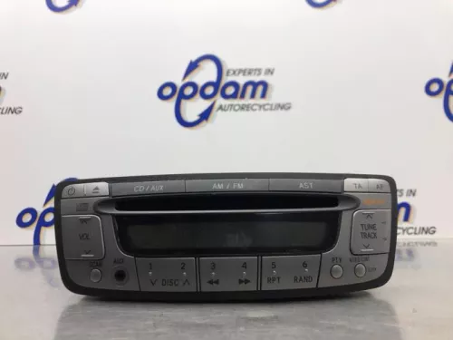 Radio CD Speler-8206653 (20954582)