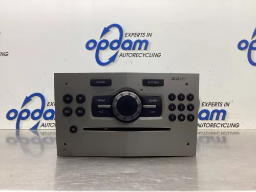 Radio CD Speler-8103908 (19848511)