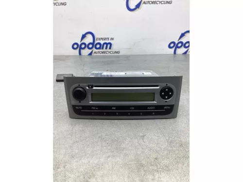 Radio CD Speler-7865428 (17636001)