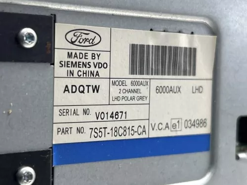 Radio CD Speler-8304626 (22329107)