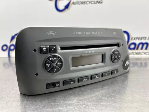 Radio CD Speler-8304595 (22335663)