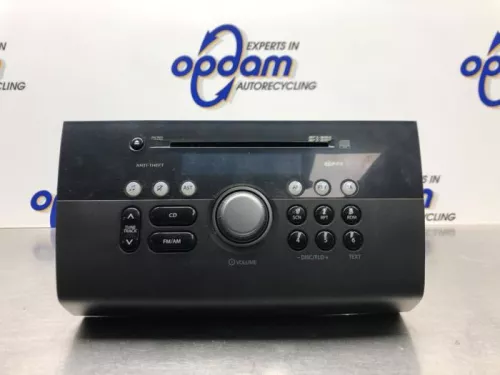 Radio CD Speler-8234568 (21439781)