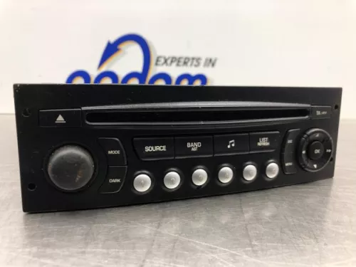 Radio CD Speler-8266228 (21763796)
