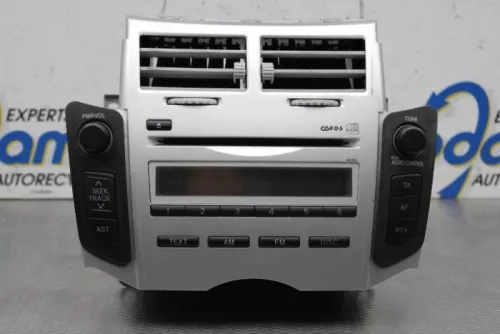 Radio CD Speler-7741884 (16778642)
