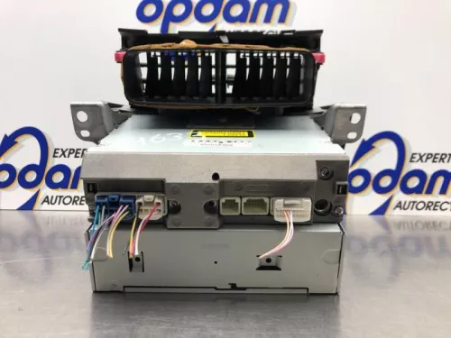 Radio CD Speler-8115139 (20423775)
