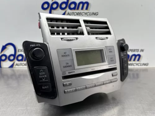 Radio CD Speler-8255970 (22578035)