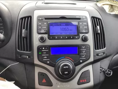 Radio CD Speler-8131101 (20569835)