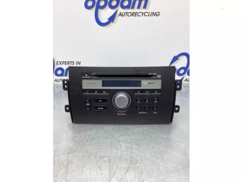 Radio CD Speler-7844608 (17103843)