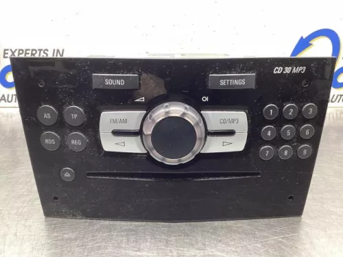 Radio CD Speler-8135637 (19960005)