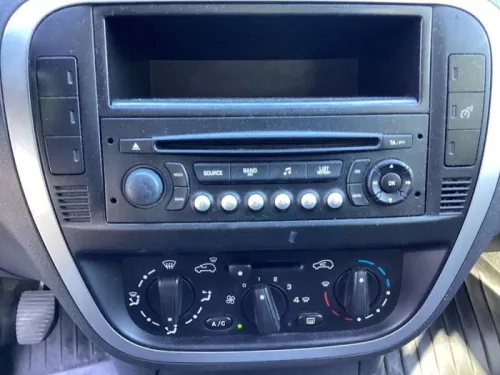 Radio CD Speler-8079548 (19224648)