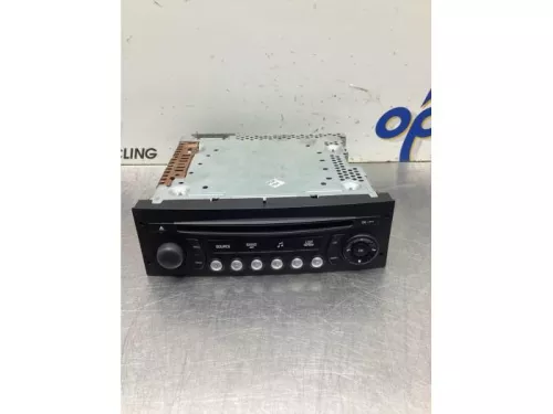 Radio CD Speler-8079548 (19224648)