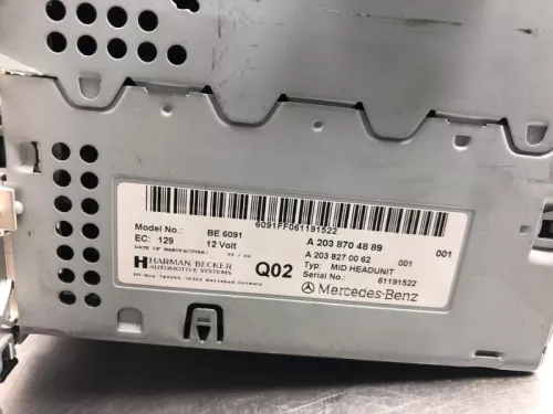 Radio CD Speler-8203393 (21058814)